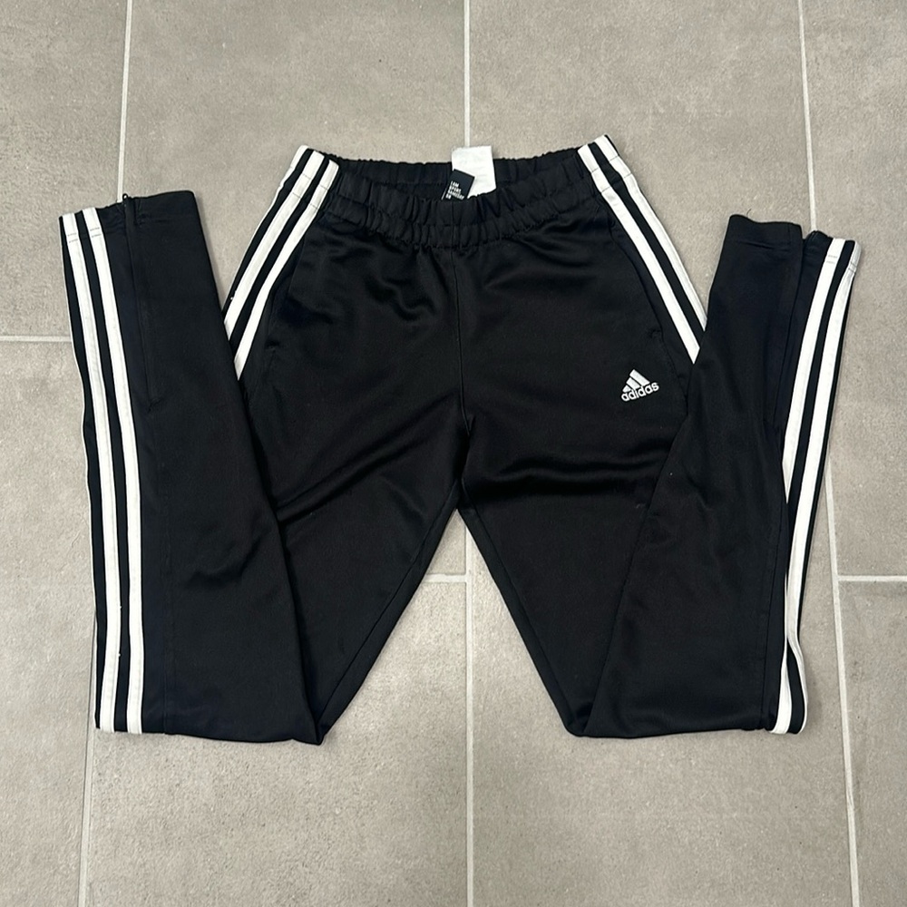 Adidas joggers